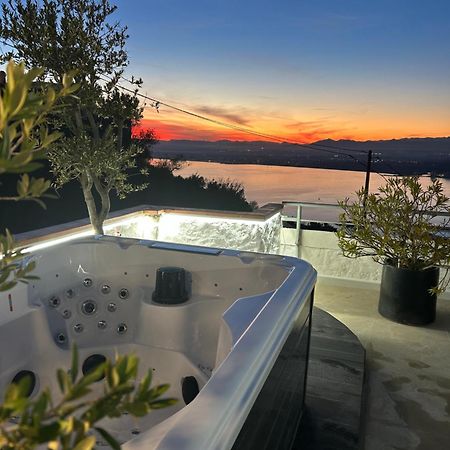 Appartement Duplex Rosas Avec Terrasse Magnifique Jacuzzi Vue Mer Extérieur photo